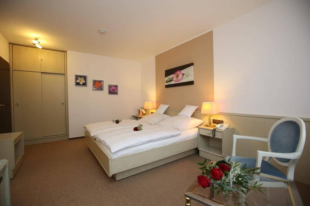 Hotel am Peterstor Montabaur Exteriör bild